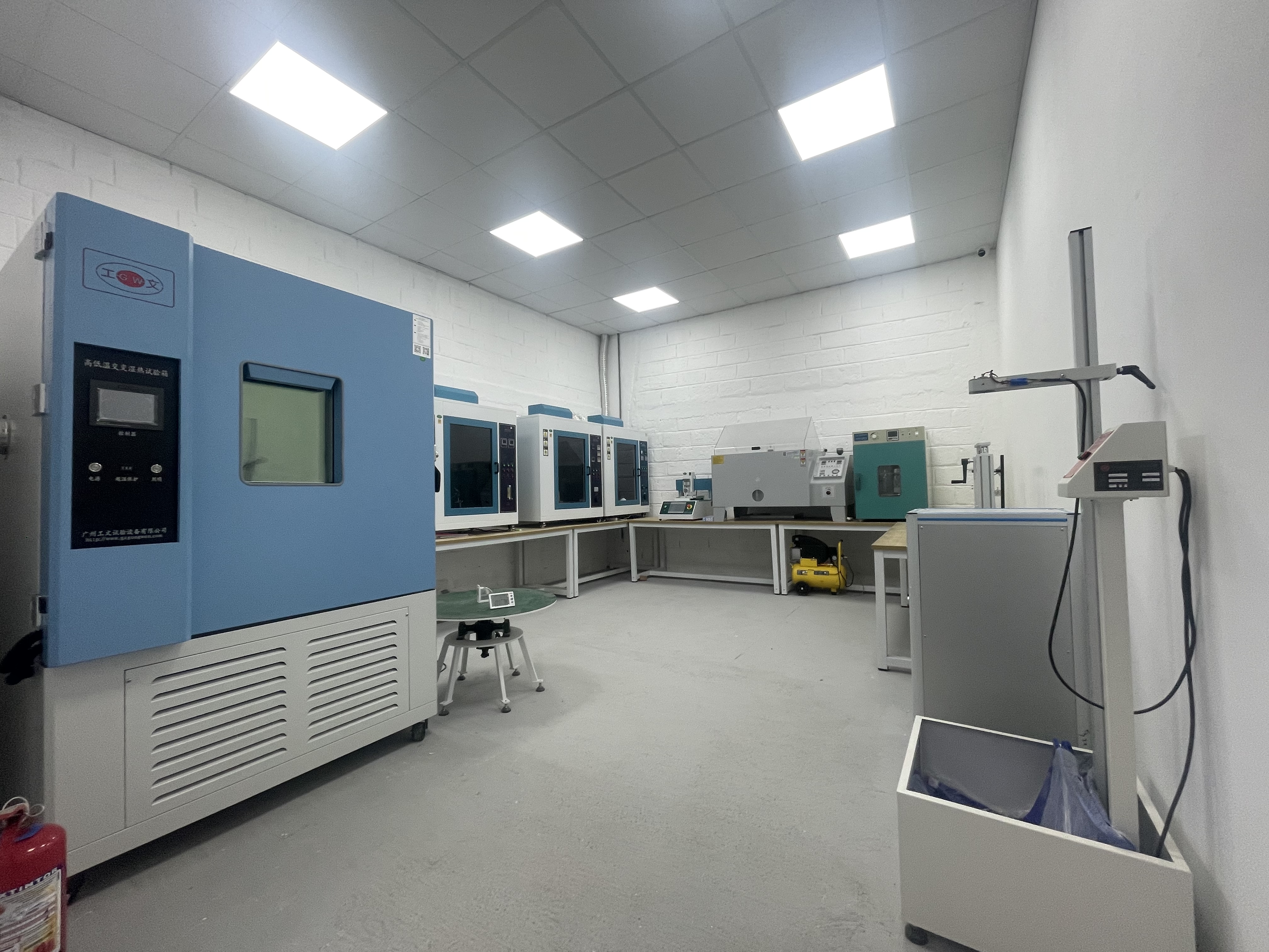 Test equipment arranged in the GCL LATAM laboratory in Quito